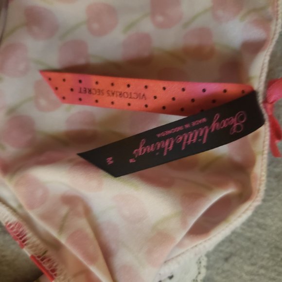 2000s Victoria's Secret Sexy Little Things cheeky - Picture 4 of 4